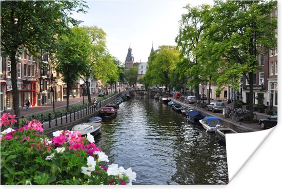 Zomerse gracht in Amsterdam Poster 120x80 cm - Foto print op Poster (wanddecoratie woonkamer / slaapkamer)