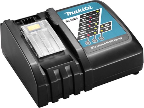 Zwarte Makita DC18RC snellader met een glanzende metalen batterijhouder en indicatielampjes.