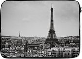Laptophoes 14 inch - De skyline van Parijs - Laptop sleeve - Binnenmaat 34x23,5 cm - Zwarte achterkant