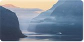 Muismat Fjorden - Fjorden in Noorwegen zonsopkomst muismat rubber - 60x30 cm - Muismat met foto