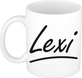 Lexi naam cadeau mok / beker sierlijke letters - Cadeau collega/ moederdag/ verjaardag of persoonlijke voornaam mok werknemers