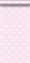 Origin behang strikjes licht roze - 346844 - 53 cm x 10,05 m