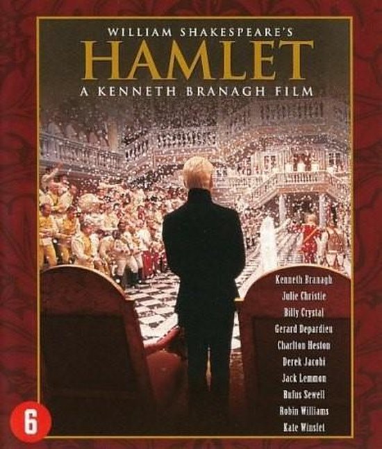 Blu-ray hoesje van William Shakespeare's Hamlet, met een man in zwart pak die naar een grote menigte kijkt.