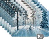 Placemat - Placemats kunststof - Sneeuw - Bos - Winter - 45x30 cm - 6 stuks - Hittebestendig - Anti-Slip - Onderlegger - Afneembaar