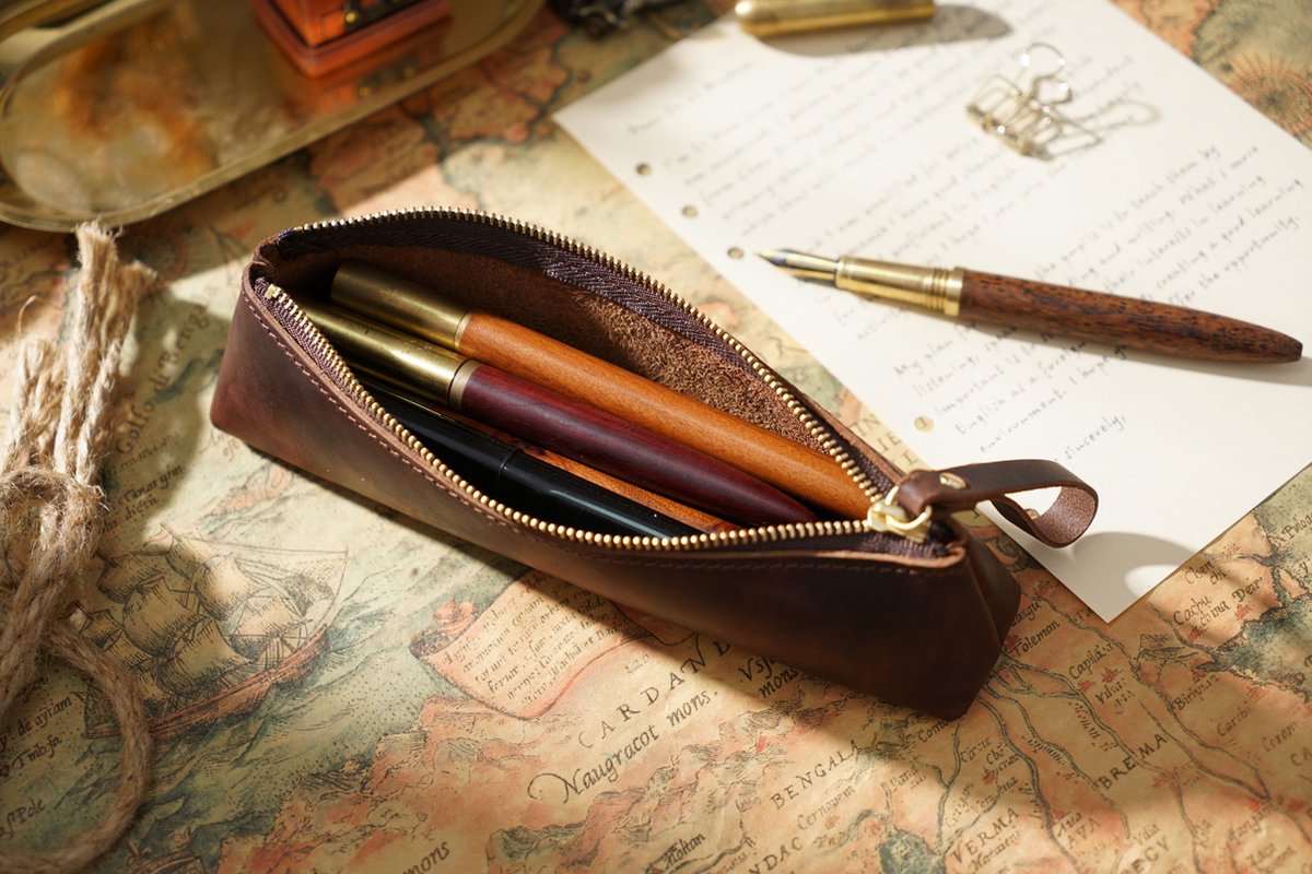 Pen Etui, Leer, Pennenzak Volwassenen, Geschikt voor minimum 15 Pennen - Donder Bruin