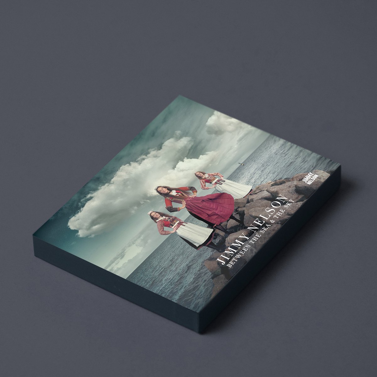 Jimmy Nelson - Premium Card Box - Between the Sea and the Sky | bol.com