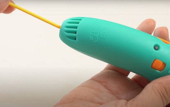 3Doodler Start Essentials Ensemble de stylos 3D pour enfants avec filament  de recharge gratuit (version 2019) – Jouet STEM pour garçons et filles, à  partir de 6 ans – Lauréat du prix