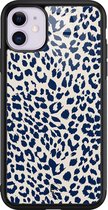Hoesje geschikt voor iPhone 11 - Luipaard blauw - Luxe Hard Case - Luipaardprint - Blauw - Mooie Telefoonhoesjes