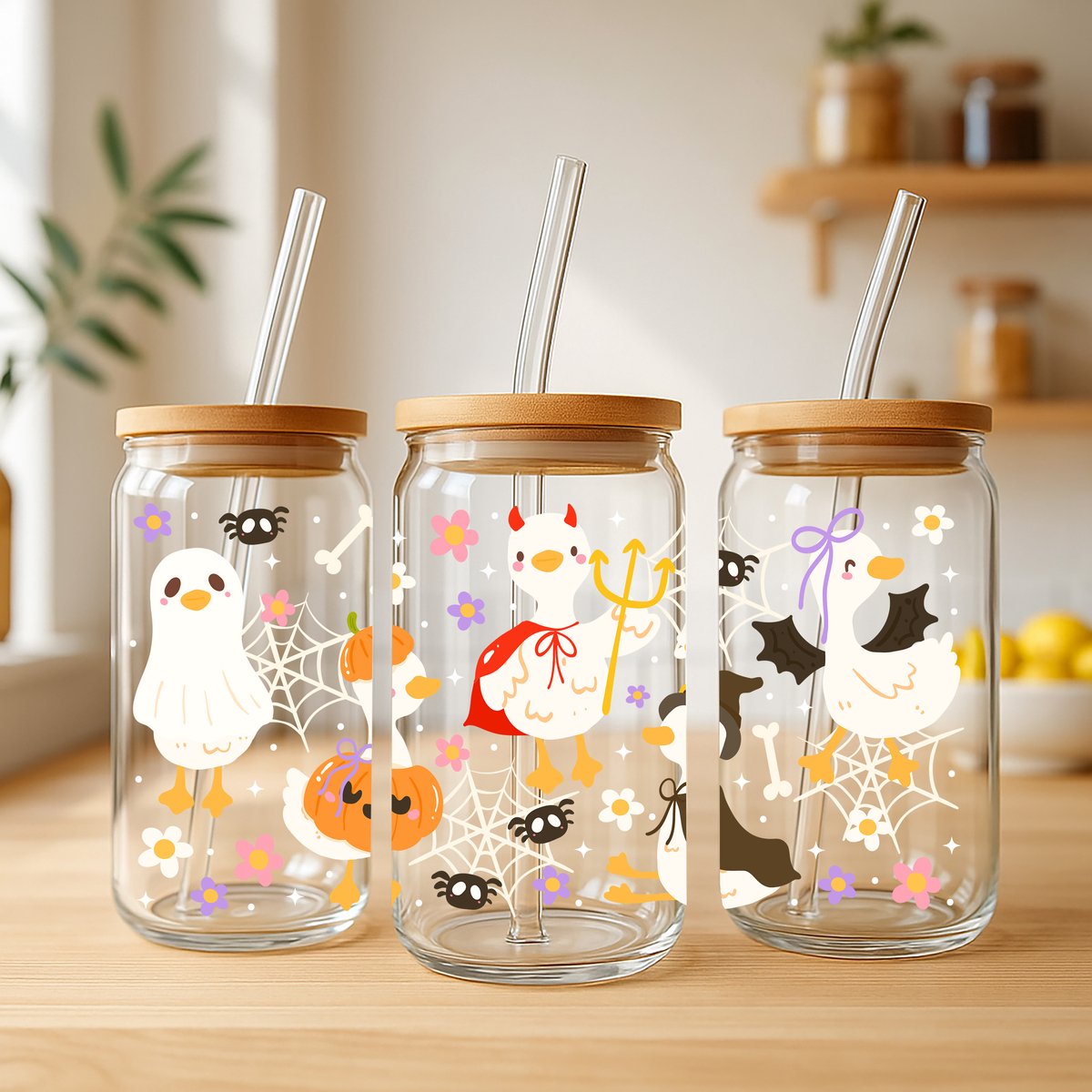 Creasowl® Silly Goose Ghost Glazen Beker 500 ml met Deksel & Rietje – Grappige Halloween Drinkbeker – Iced Coffee Cup – Smoothie & Thee Glas – Origineel Cadeau voor Vrienden, Familie & Spooky Season