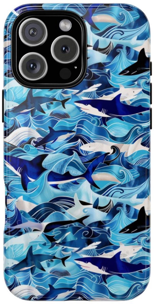 Blauwe Oceaangolven en Haaienpatroon – Telefoonhoesje Geschikt voor iPhone 16 Pro Max