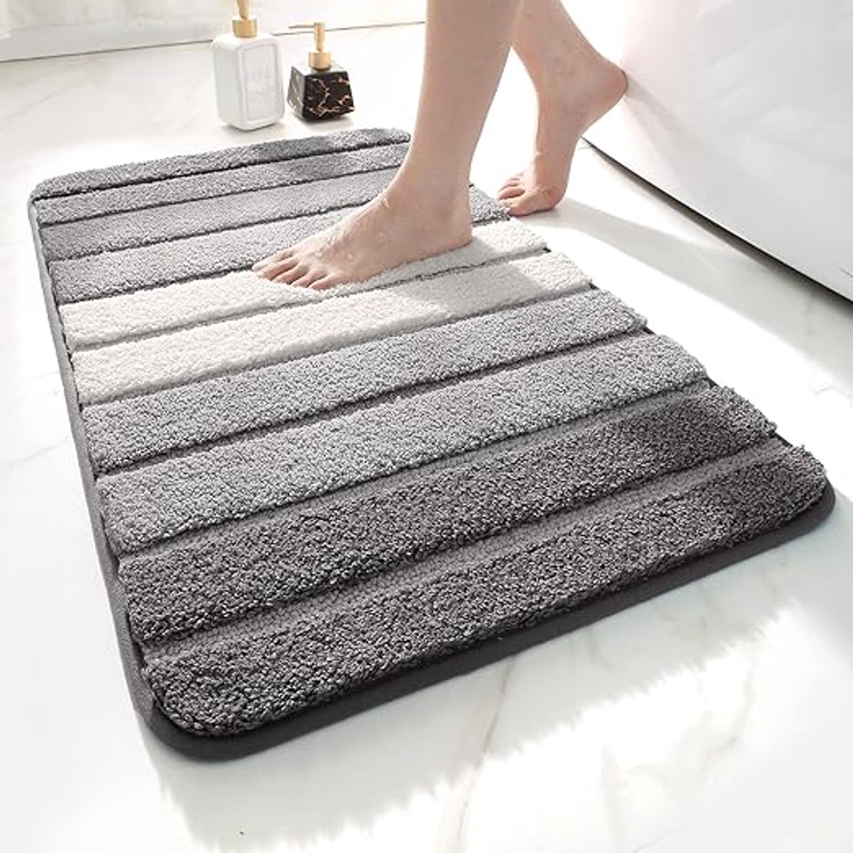 Badmat 40 x 60 cm, Antislip, Absorberend Water, Machinewasbaar, Microvezel Badkamervloermat, Badkamer Accessoires, Grijs