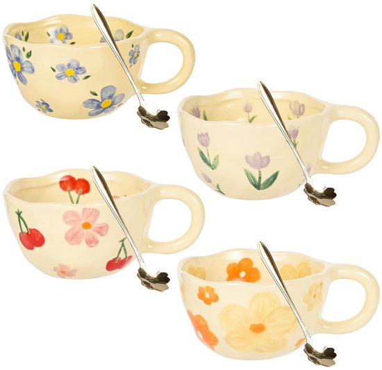 Coffee Cups, Set of 4 Espresso Cups with Spoon, Cappuccino Cups, Creative Flowers, Ceramic Mugs for Milk, Cocoa, Christmas Gift, Birthday Gift for Women, 250 ml