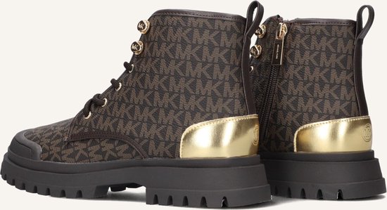 Bruine laarzen met MK-logo print, goudkleurige accenten en dikke zool.