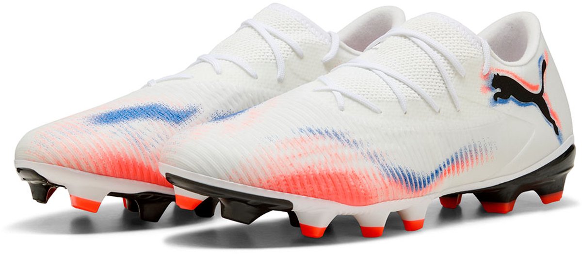 Witte Puma Future 8 Match Low FG/AG voetbalschoenen, EU 46, met gripcontrol en lichtgewicht mesh bovenwerk.