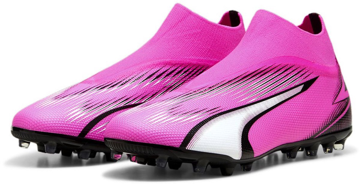 Roze Puma Ultra Match+ Ll Mg voetbalschoenen in EU 45 met lichtgewicht mesh en GripControl skin voor optimale controle.