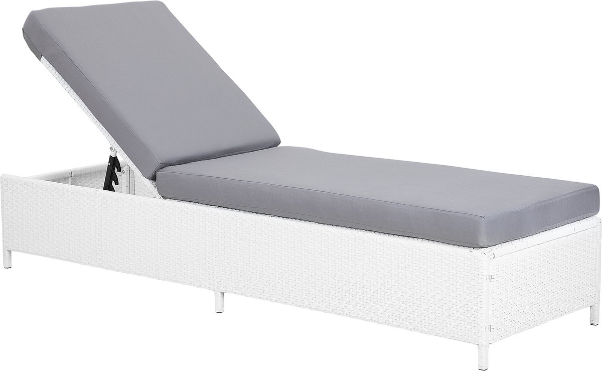 Beliani TURIN - Lounger - Wit - PE rotan