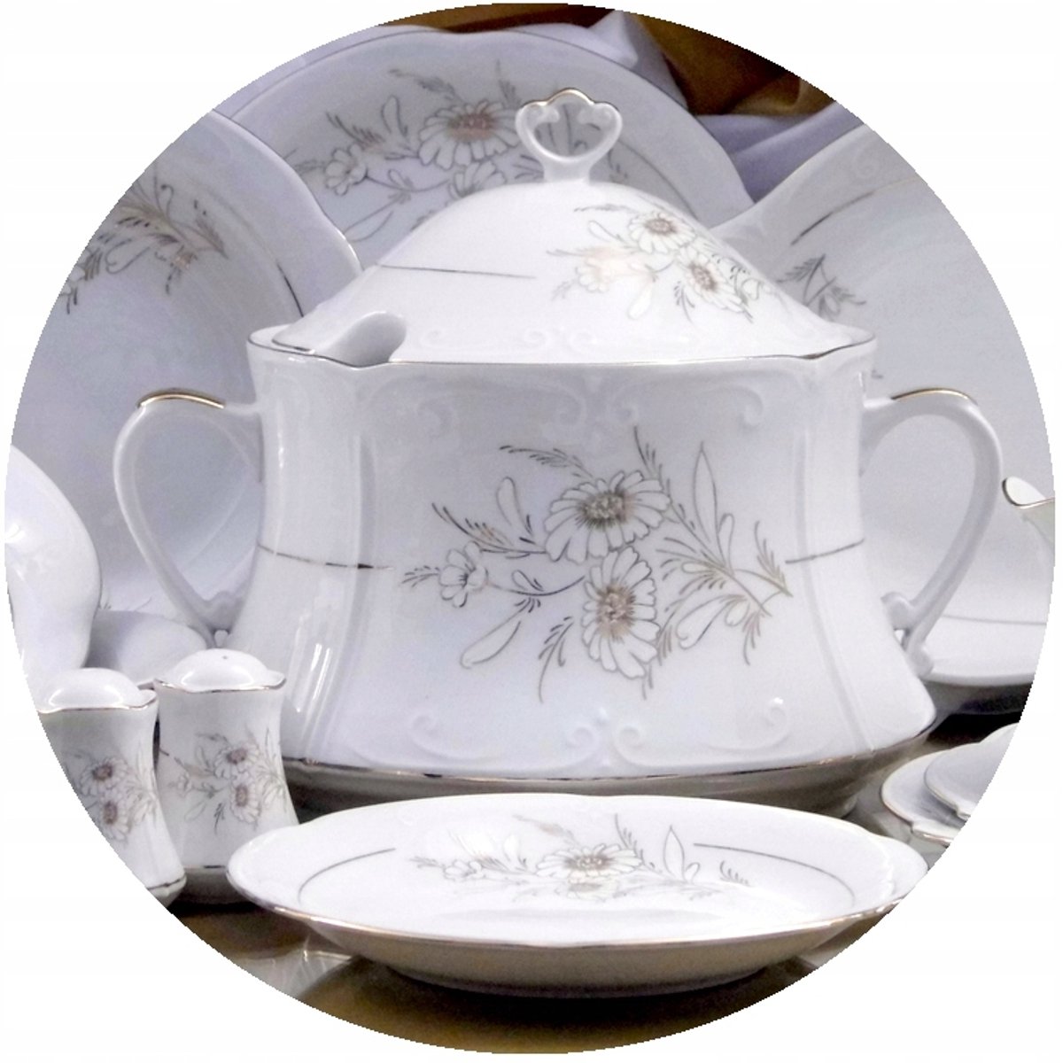 Kamélia Servies 27-delig voor 6 personen - Wit Porselein