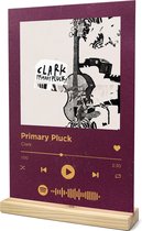 Songr Spotify Muziek Bordje - Primary Pluck - Clark - 20x30 - Rood - Dibond Aluminium Plaat - Cadeau Tip voor Man en Vrouw
