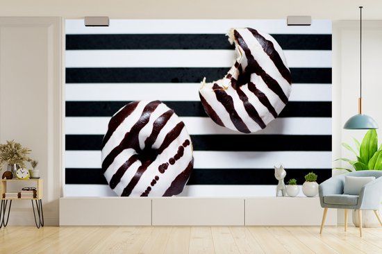Papier peint photo peint photo vinyle - Donuts rayés largeur 390 cm x hauteur 260 cm - Tirage photo sur papier peint (disponible en 7 tailles)