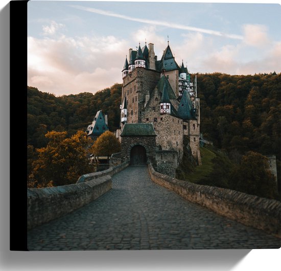 WallClassics - Canvas - Burg Eltz Kasteel in Wierschem, Duitsland - 30x30 cm Foto op Canvas Schilderij (Wanddecoratie op Canvas)