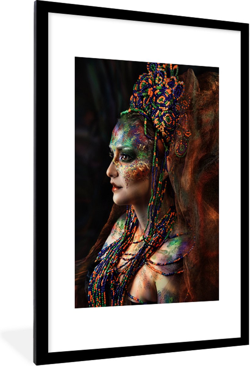 Poster in lijst - Fotolijst 80x120 cm - Posters - Vrouw - Kralen - Verf - Posterlijst zwar