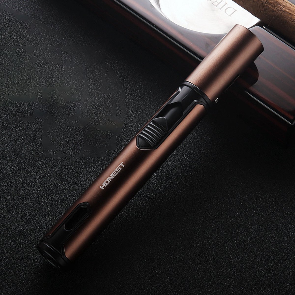 Goedkoopste Aluminium Aansteker - Blauwe vlam - Instelbaar - Sigaren aansteker - Pen Jet Torch - Vuurwerk torch - Windproof - Créme Brûlée Brander - Hervulbaar - Bronskleurig Bruin