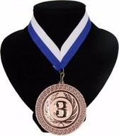 Kampioensmedaille nr. 3 aan wit en blauw lint