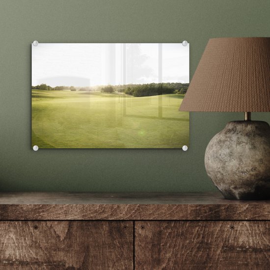 MuchoWow® Peinture sur verre 30x20 cm - Peinture sur verre acrylique - Vue sur un parcours de golf vert au lever du soleil - Photo sur verre - Peintures