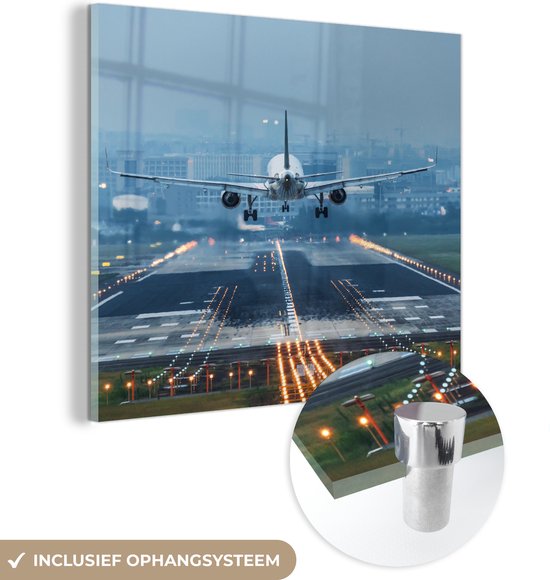 MuchoWow® Glasschilderij 50x50 cm - Schilderij acrylglas - Vliegtuig landt in China - Foto op glas - Schilderijen