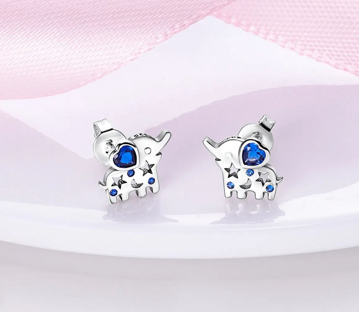 oorbellen olifantjes zilverkleur - blauw