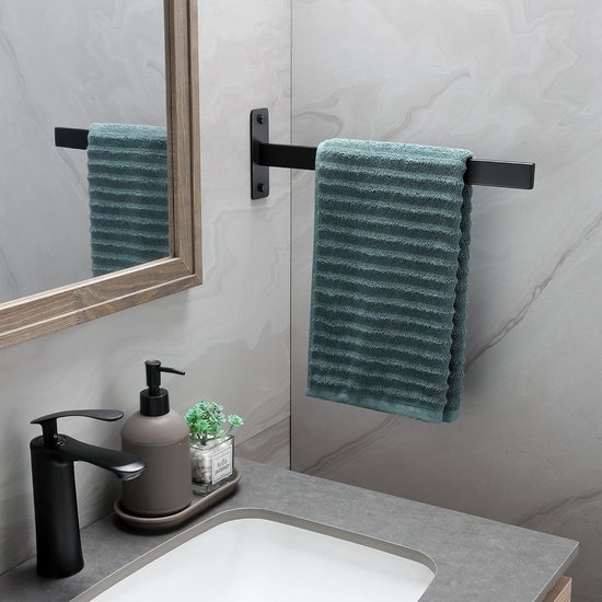 Handdoekhouder voor aan de muur met stang voor badkamer in roestvrij