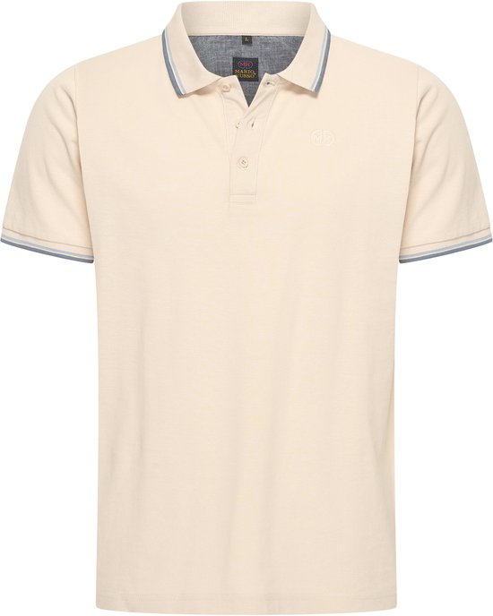 Licht beige poloshirt met blauwe en grijze strepen op de kraag en mouwboorden. Metalen logo op de borst.