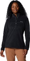 Zwarte fleece trui met Columbia logo, met knoopsluiting bij de hals. Gedragen door een vrouw met bruine broek.