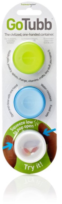 Verpakking van Go Tubb containers in groen, blauw en wit, met een hand die de blauwe opent.