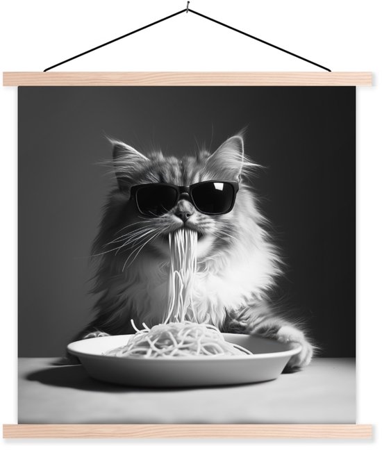 Posterhanger incl. Poster 90x90 cm - Schoolplaat - Langharige kat - Zonnebril - Spaghetti - Humor - Zwart - wit - Textielposter - Blanke latten