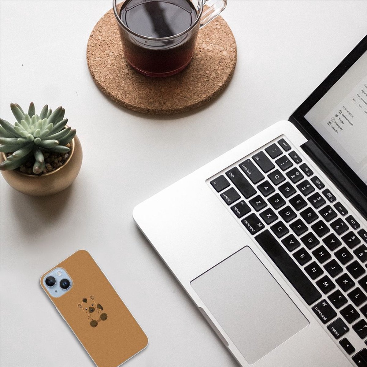 Apple iPhone 14 Telefoonhoesje met Naam Baby Hyena