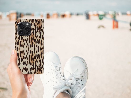 Étui pour smartphone adapté à iPhone 15 Pro Book Cover Léopard