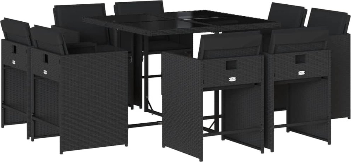 Zwarte poly rattan tuinset met eettafel, loungeset en patio meubilair.