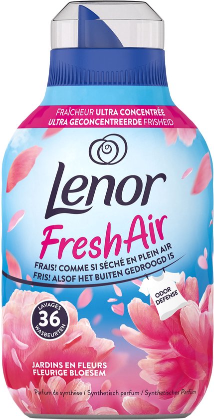 Bouteille d'adoucissant Lenor Fresh Air parfum Fleurs Délicates. Des fleurs roses et des pétales tombants décorent l'emballage.
