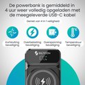 Zwarte Siltcon powerbank met 100% batterij en 4-in-1 veiligheid: kortsluiting, overbelasting, overspanning, temperatuur.