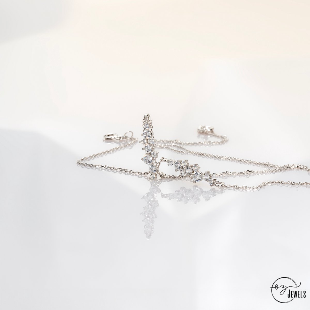 OZ Jewels Zilveren Ketting en Armband set Versierd met Zirkonium - Accessoires - Liefdessieraden - Love Ketting en Armband - Dames - Valentijnsdag - Cadeau - Moederdag - Sieraden Dames - In mooie geschenkverpakking