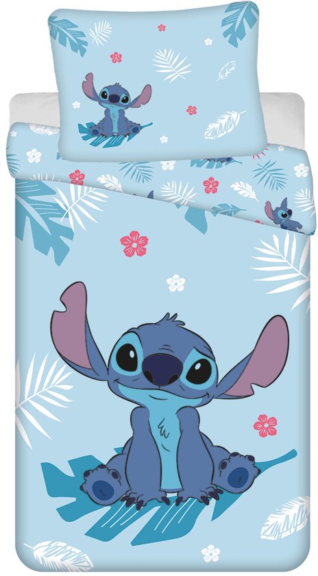 Blauw dekbedovertrek en kussensloop met Stitch en tropische print.