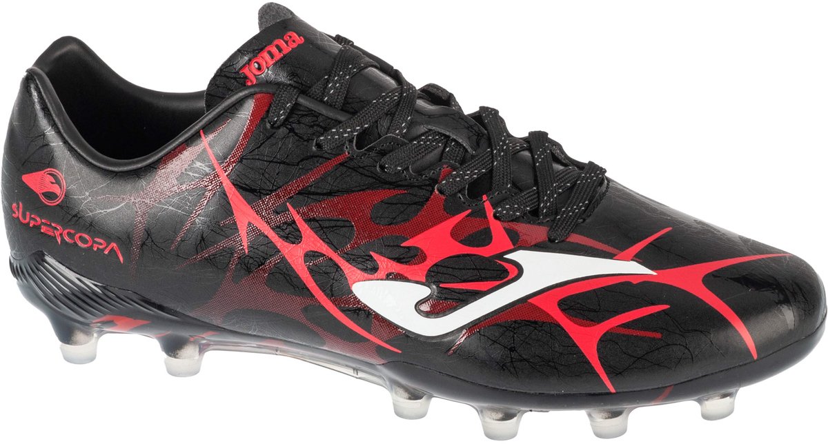 Zwarte Joma Super Copa 25 SUPS FG voetbalschoenen voor mannen, maat 46, met synthetisch leren bovenwerk en rode accenten.