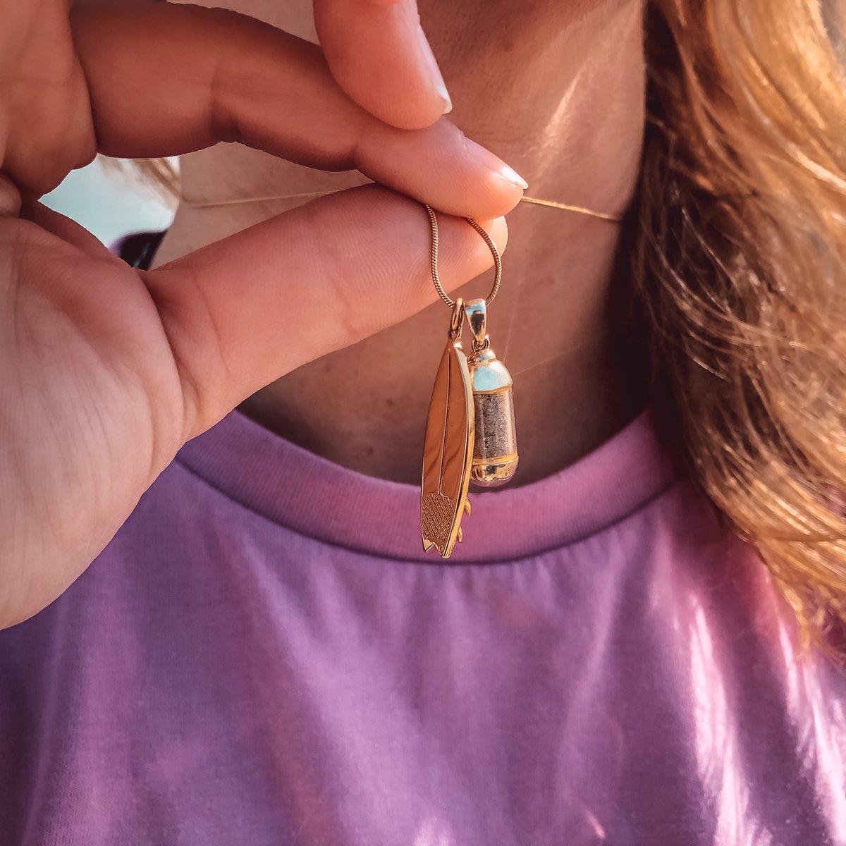 Laguna Treasures Jewellery - Ketting Beach Pendant Surfplank - Goud - Verguld - snakeketting - Halsketting - Sieraden - Surf - Herinnering