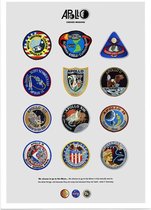 Apollo's Crewed Missions Patches, NASA Images - Foto op Posterpapier - 42 x 59.4 cm (A2)