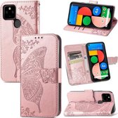 Voor Google Pixel 5A Vlinder Liefde Bloem Reliëf Horizontale Flip Leren Case met Beugel & Kaartsleuf & Portemonnee & Lanyard (Rose Goud)