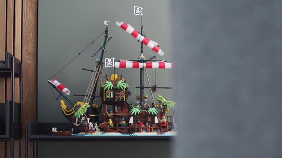 LEGO Ideas Les pirates de la baie de Barracuda - 21322 | bol.com