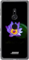 6F hoesje - geschikt voor Sony Xperia XZ2 -  Transparant TPU Case - Purple Flower in the Dark #ffffff