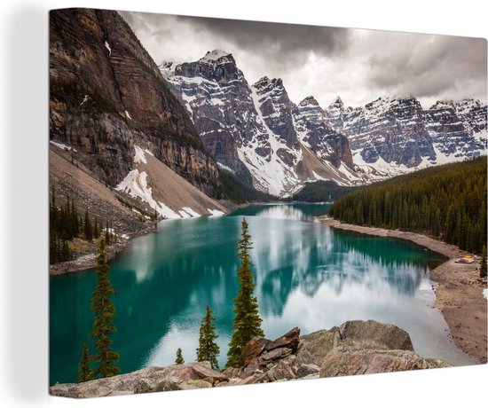 Canvas schilderij 140x90 cm - Wanddecoratie Moraine Lake in het Nationaal park Banff in Noord-Amerika - Muurdecoratie woonkamer - Slaapkamer decoratie - Kamer accessoires - Schilderijen