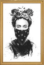 JUNIQE - Poster met houten lijst Rebel Girl -20x30 /Wit & Zwart